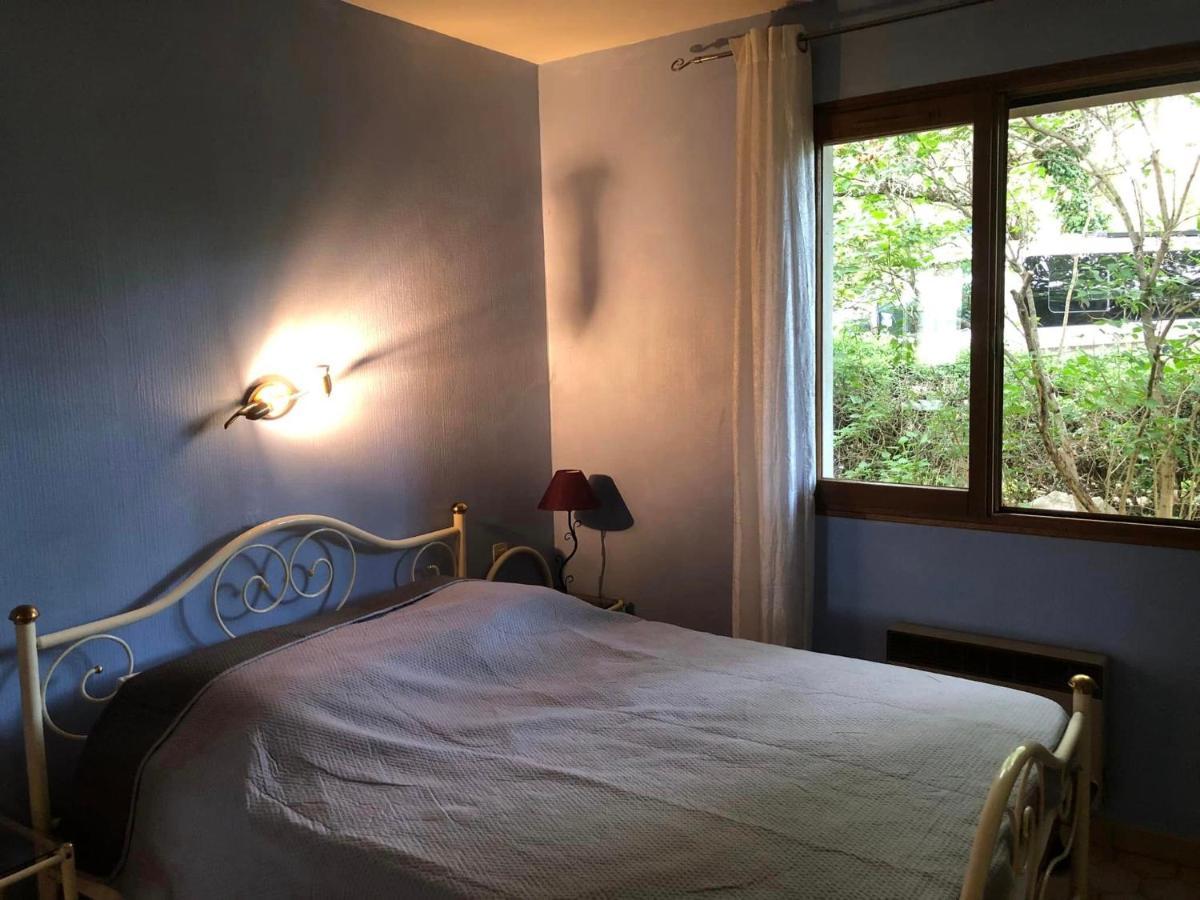 Hotel Les Persedes Lavilledieu  Ngoại thất bức ảnh