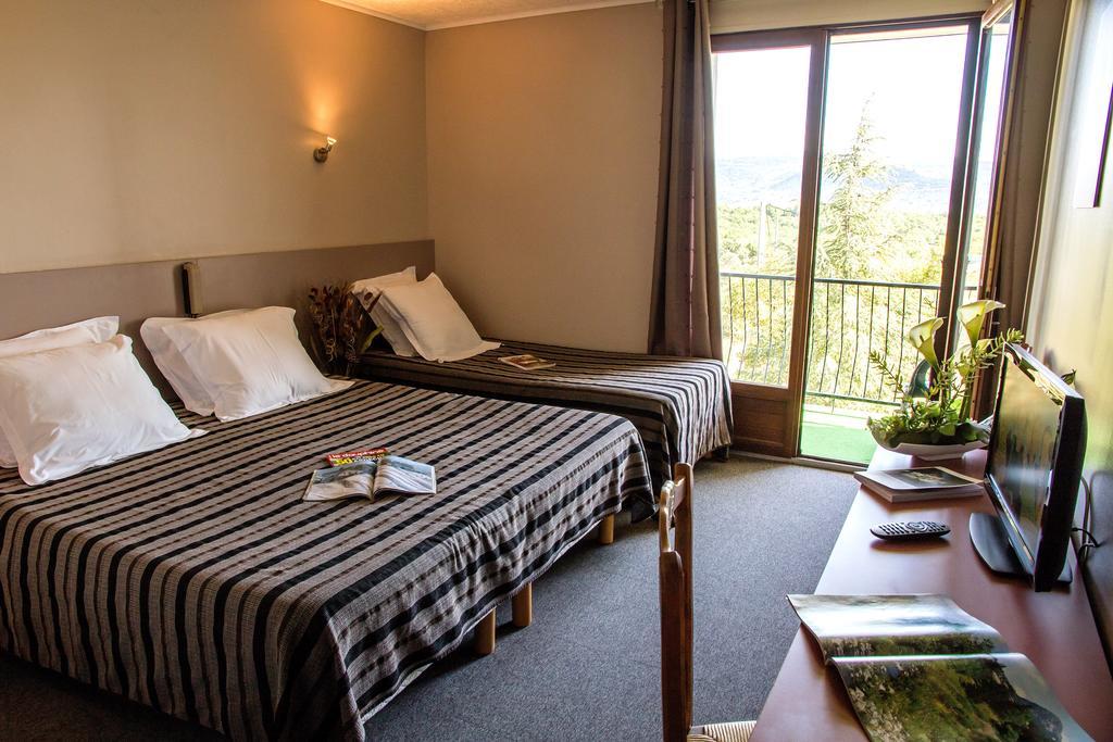 Hotel Les Persedes Lavilledieu  Ngoại thất bức ảnh