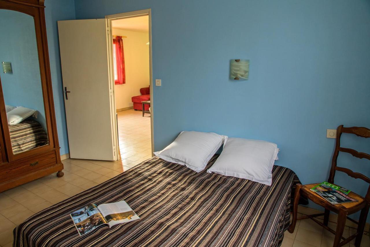 Hotel Les Persedes Lavilledieu  Ngoại thất bức ảnh