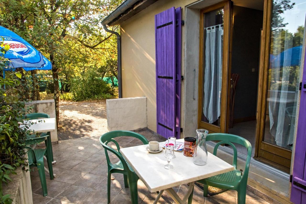 Hotel Les Persedes Lavilledieu  Ngoại thất bức ảnh
